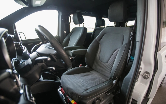 Mercedes-Benz Klasa V cena 219000 przebieg: 148000, rok produkcji 2019 z Wrocław małe 781